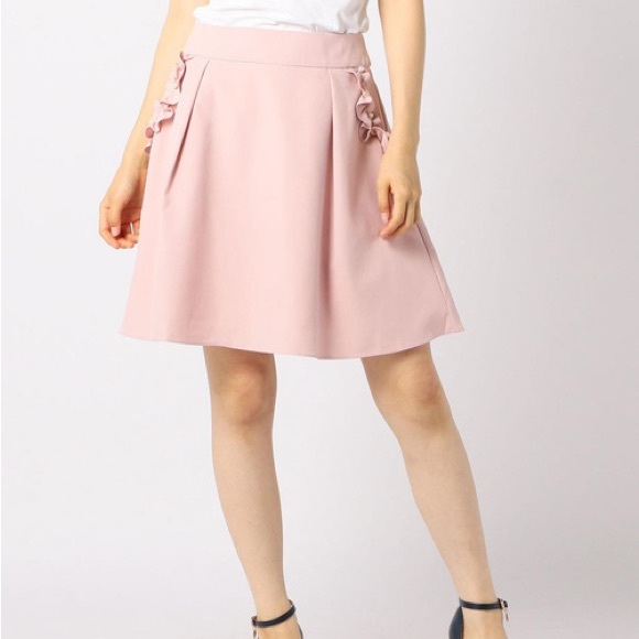 LODISPOTTO ☆ skirt with frilly pockets and pearl detailing - Picture 2 of 10